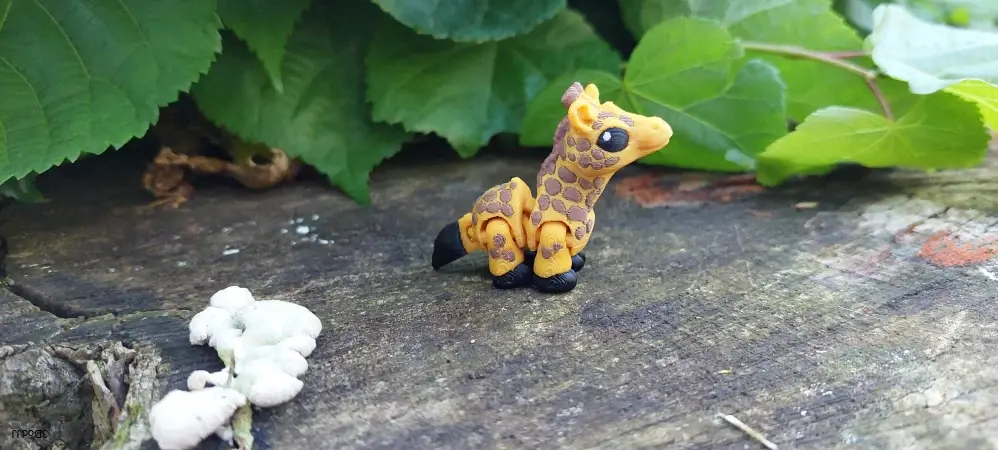 Žirafa mini
