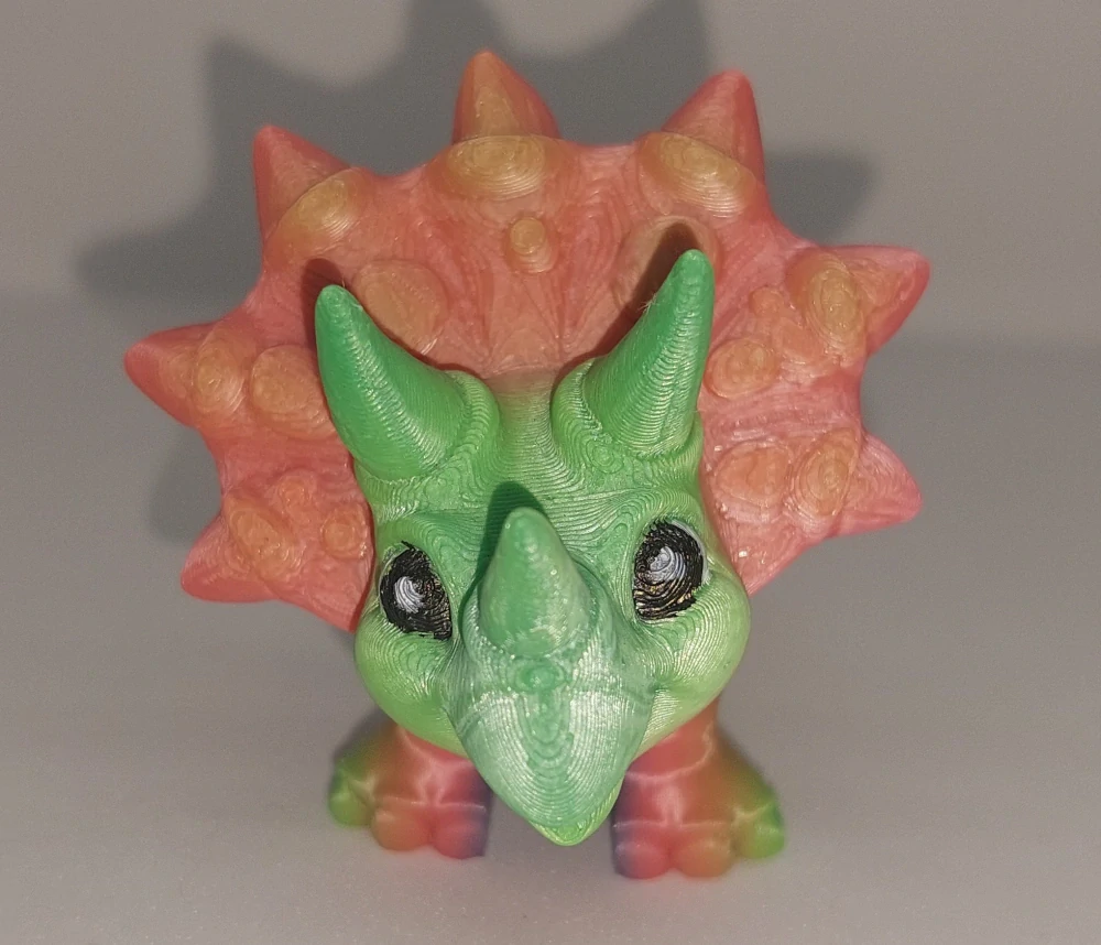 Triceratops Duhový